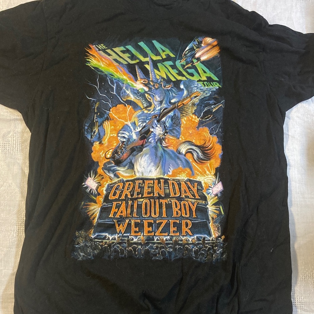 Black 2021 Hella Mega Tour Graphic T-Shirt. Size Large.